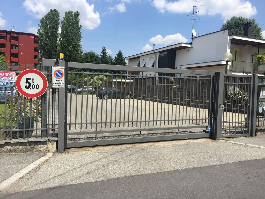 Bnbook Bilo Malpensa Галарате Екстериор снимка