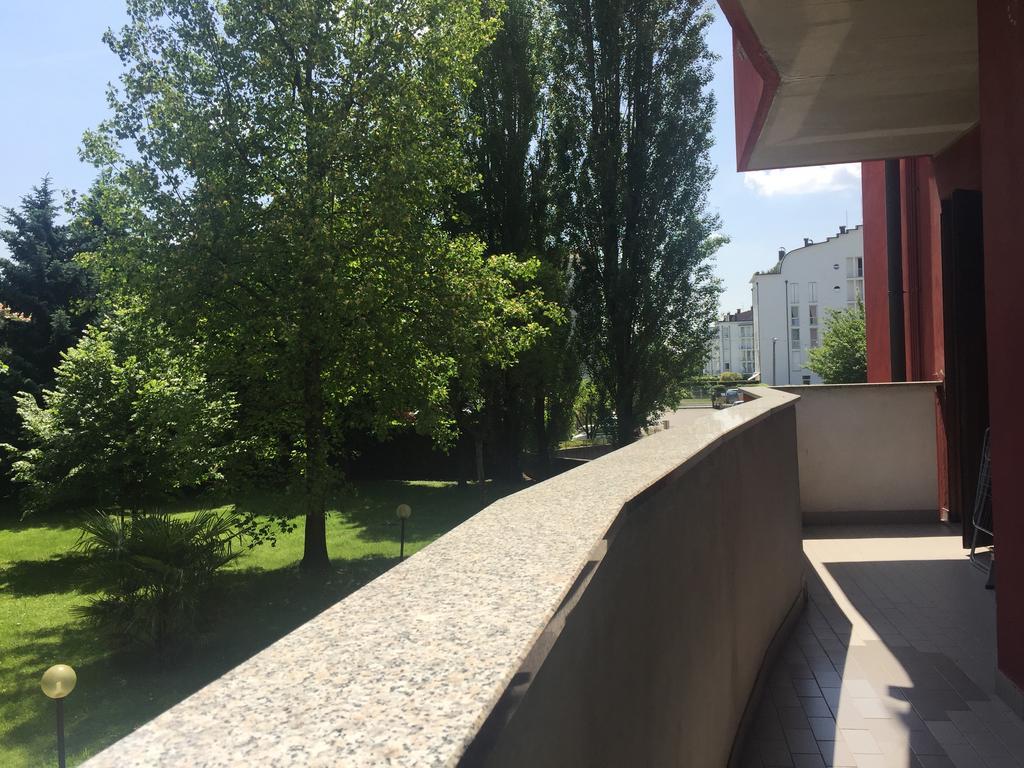 Bnbook Bilo Malpensa Галарате Екстериор снимка